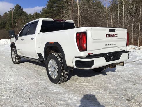 Used 2023 GMC Sierra 3500 Denali w/ Denali Ultimate Package image 5
