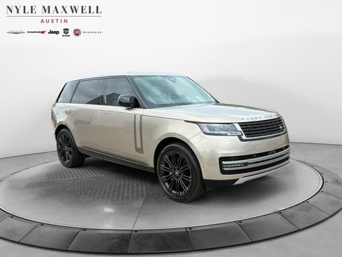 Used 2025 Land Rover Range Rover Long Wheelbase SE AWD/4WD image 2