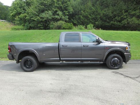 Used 2021 RAM 3500 Laramie AWD/4WD image 2