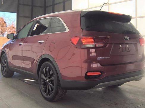Used 2020 Kia Sorento EX image 3