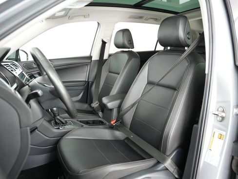 Used 2020 Volkswagen Tiguan SE FWD image 20