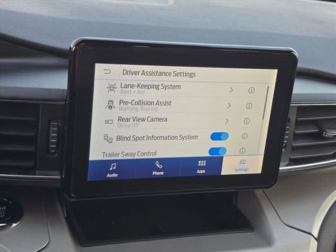 Used 2024 Ford Explorer XLT w/ Equipment Group 202A image 23