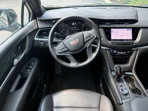 Used 2023 Cadillac XT5 Premium Luxury AWD/4WD image 19