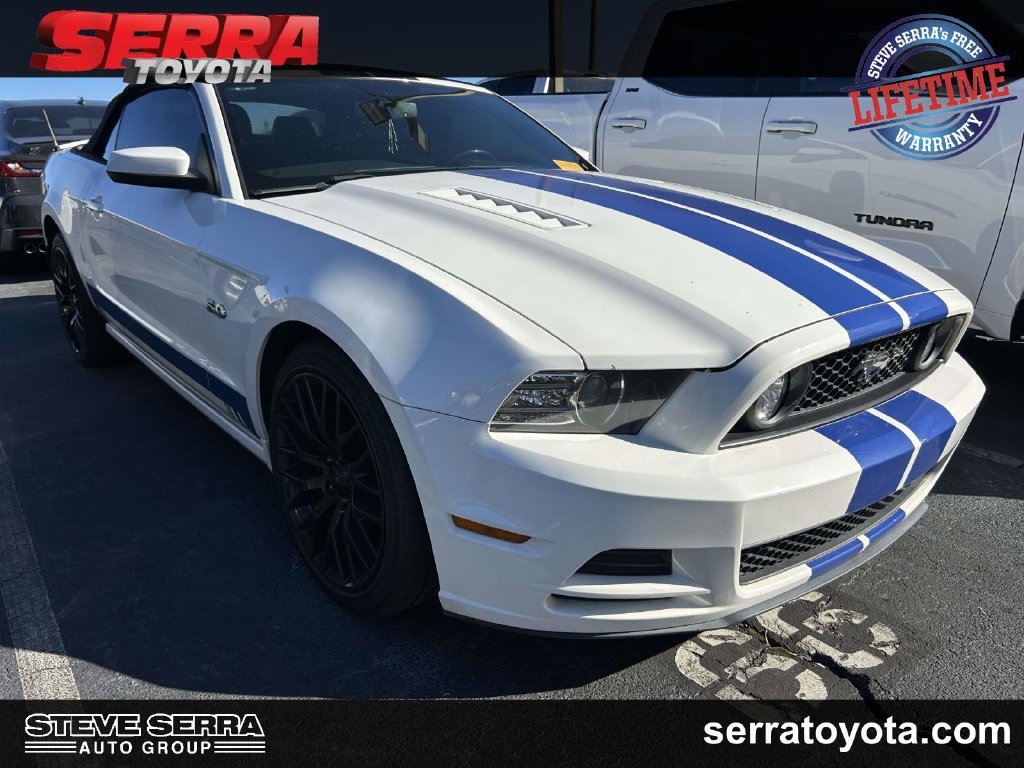 Used 2013 Ford Mustang GT Premium RWD image 1