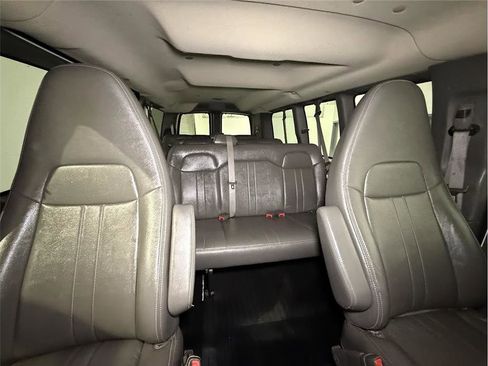 Used 2014 Chevrolet Express 2500 LS image 31