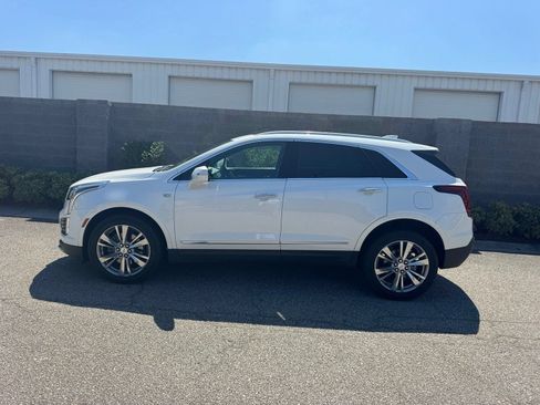Used 2023 Cadillac XT5 Premium Luxury w/ LPO, Floor Liner Package AWD/4WD image 3
