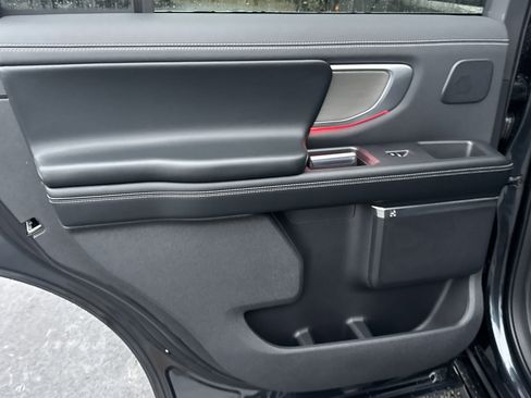 New 2025 Ford Expedition Platinum w/ Driver's Package image 25