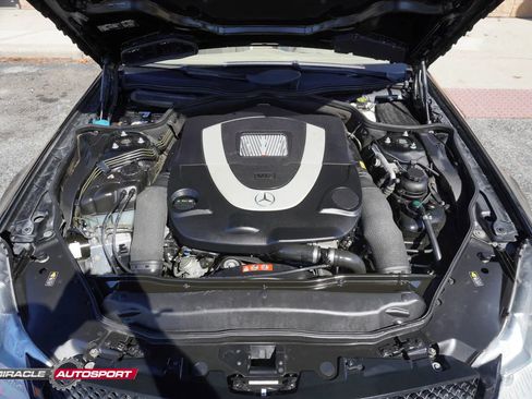 Used 2009 Mercedes-Benz SL 550 w/ Premium I Pkg image 16
