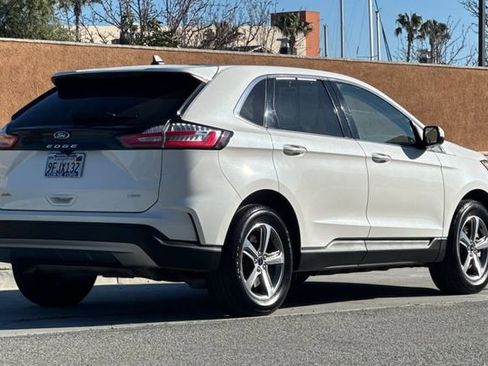 Used 2023 Ford Edge SEL w/ Convenience Package image 4