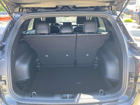 New 2026 Jeep Compass Latitude AWD/4WD image 9
