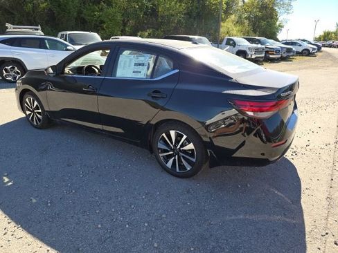 New 2025 Nissan Sentra SV w/ SV Premium Package image 3