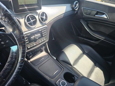 Used 2014 Mercedes-Benz CLA 250 w/ Premium 1 Package image 19