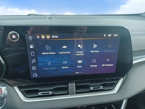 Used 2025 Chevrolet Equinox LT AWD/4WD image 12