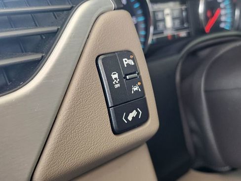 Used 2020 GMC Yukon SLT w/ Open Road Package AWD/4WD image 30