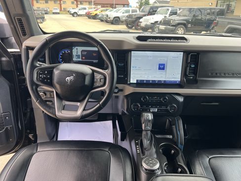 Used 2023 Ford Bronco Wildtrak AWD/4WD image 16