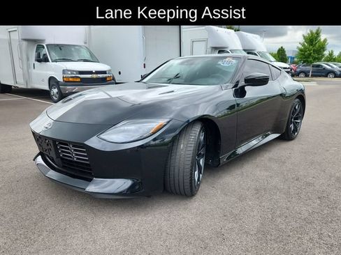 Used 2024 Nissan Z Performance w/ Floor Mat Package RWD image 3
