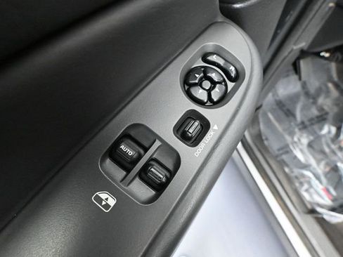 Used 2004 Dodge Ram 1500 Truck SLT w/ Sport Appearance Group image 20