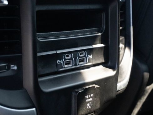 Used 2022 RAM 1500 Big Horn AWD/4WD image 24