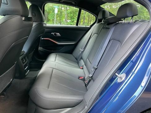 Used 2021 BMW 330i Sedan w/ Premium Package RWD image 15