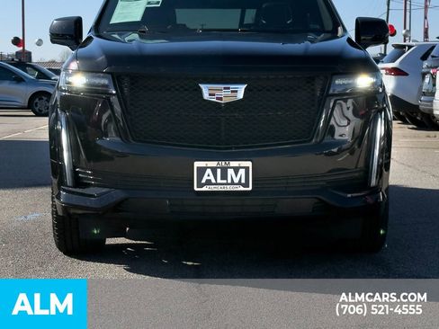 Used 2024 Cadillac Escalade Sport image 7