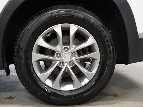 Used 2019 Hyundai Santa Fe SE FWD image 35