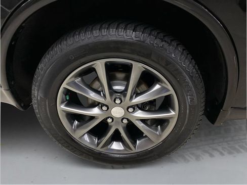 Used 2018 Dodge Durango GT AWD/4WD image 16