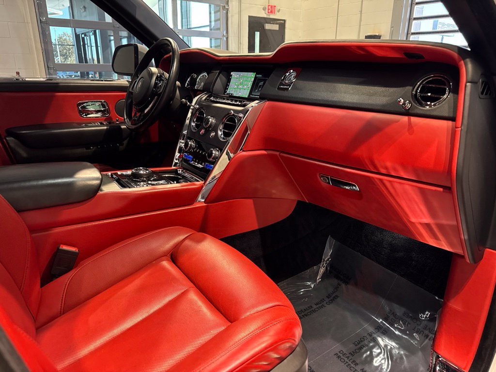 Used 2020 Rolls-Royce Cullinan AWD/4WD image 28