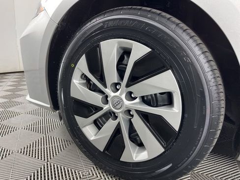 Used 2024 Nissan Altima 2.5 S FWD image 14