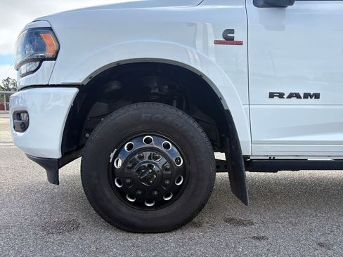 Used 2024 RAM 3500 Limited image 23