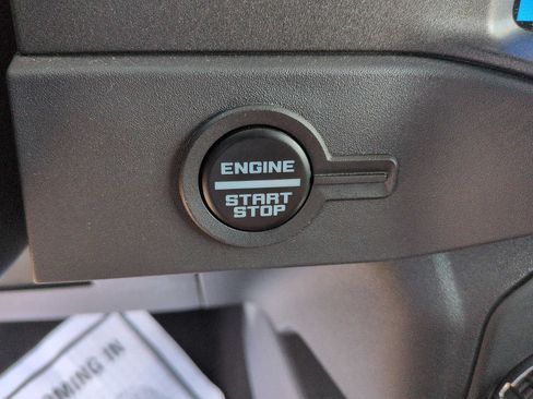 Certified 2025 Ford Bronco Big Bend AWD/4WD image 18