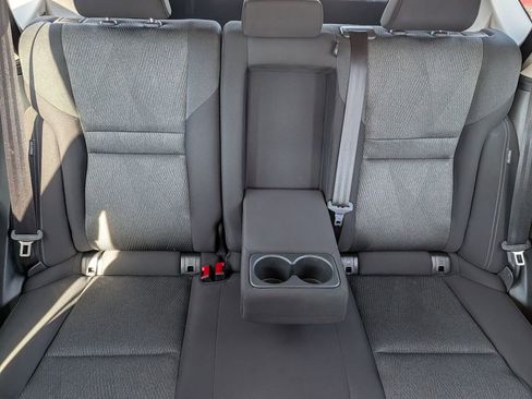 Used 2025 Nissan Rogue SV image 30