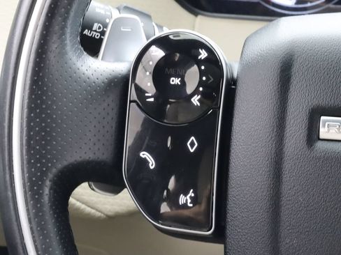 Used 2019 Land Rover Range Rover Velar R-Dynamic SE AWD/4WD image 16