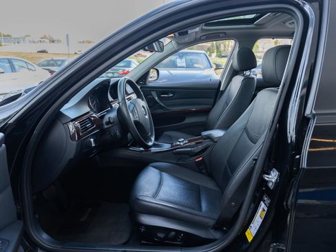 Used 2011 BMW 328i xDrive Sedan image 16