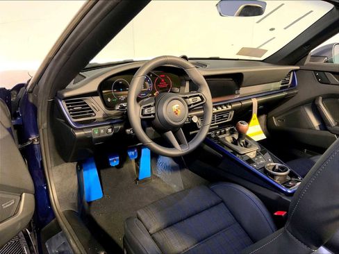 New 2026 Porsche 911 Carrera T image 4