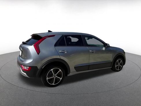 Used 2026 Kia Niro LX FWD image 14