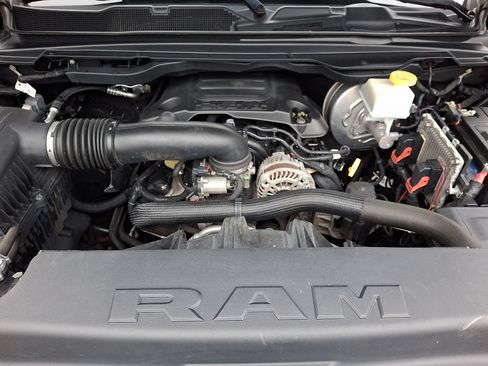 Used 2019 RAM 1500 Big Horn AWD/4WD image 29