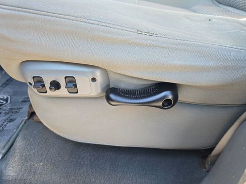 Used 2007 Dodge Ram 2500 Truck SLT image 24