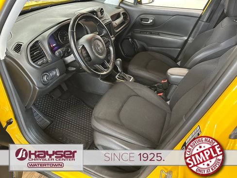 Certified 2018 Jeep Renegade Altitude AWD/4WD image 8