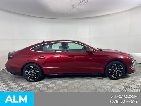Used 2025 Hyundai Sonata SEL FWD image 5