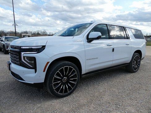 New 2026 Chevrolet Suburban High Country AWD/4WD image 7