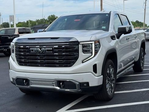 Used 2023 GMC Sierra 1500 Denali Ultimate AWD/4WD image 11