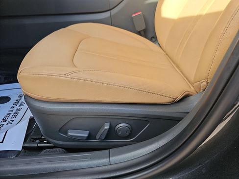 Used 2025 Hyundai Sonata Limited image 30