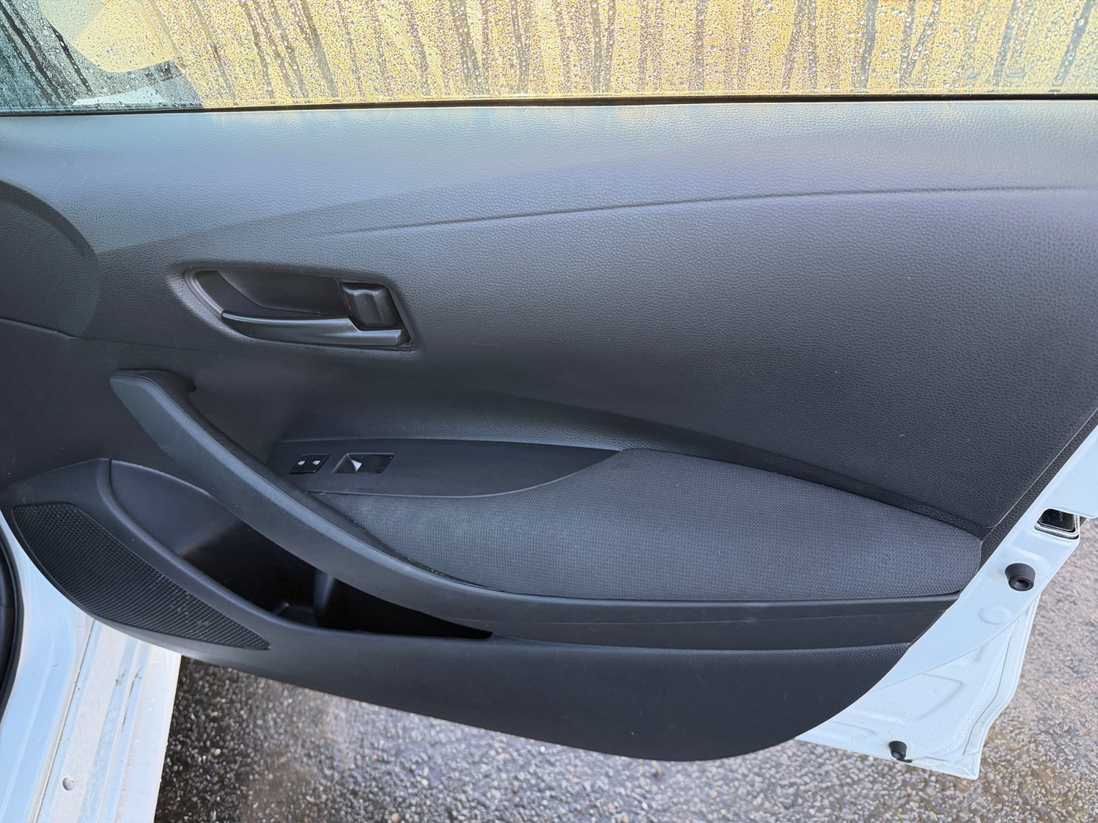 Used 2023 Toyota Corolla LE FWD image 17