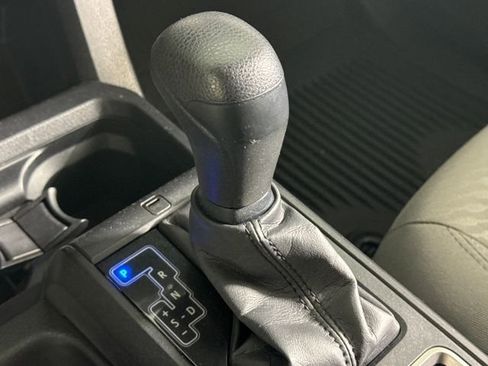Used 2022 Toyota Tacoma SR image 27