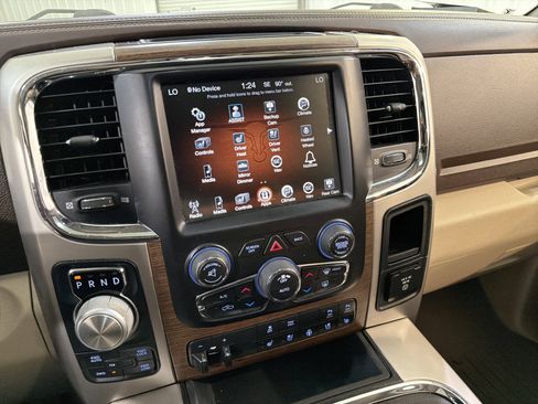 Used 2017 RAM 1500 Laramie w/ Convenience Group image 18
