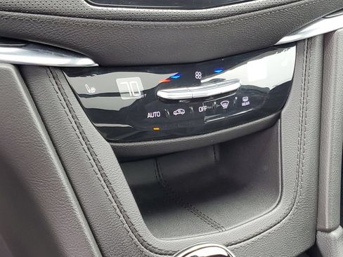 Certified 2023 Cadillac XT5 Premium Luxury FWD image 17