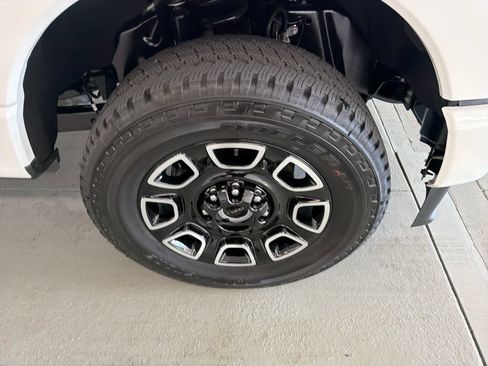 New 2026 Ford F250 Platinum AWD/4WD image 5
