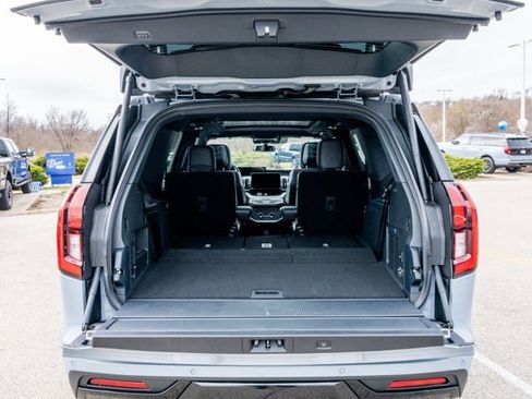 New 2026 Ford Expedition Platinum w/ Stealth Performance Package AWD/4WD image 8