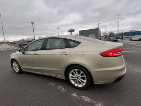 Certified 2019 Ford Fusion SE image 7
