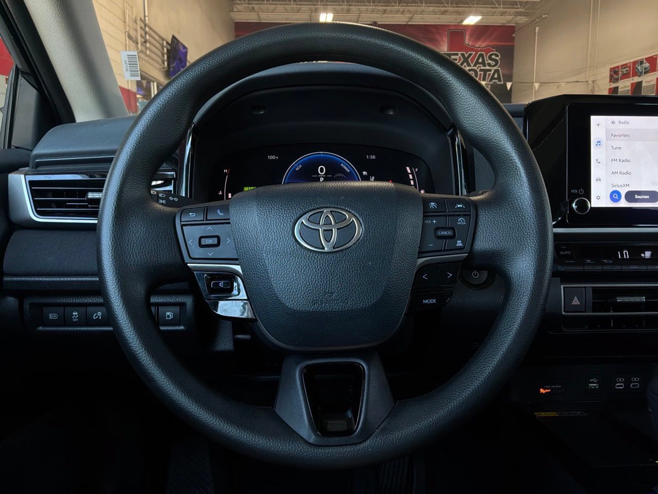 Used 2026 Toyota Camry LE FWD image 33
